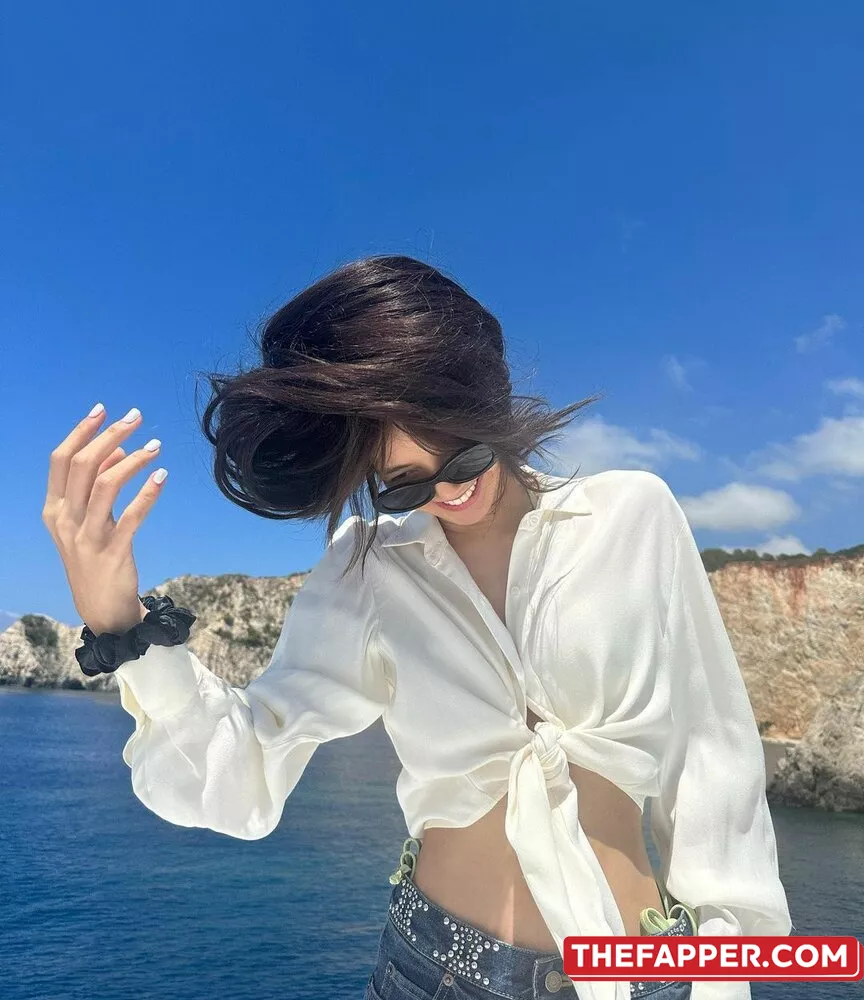 Lisa  Onlyfans Leaked Nude Image #XWBJAhnePY