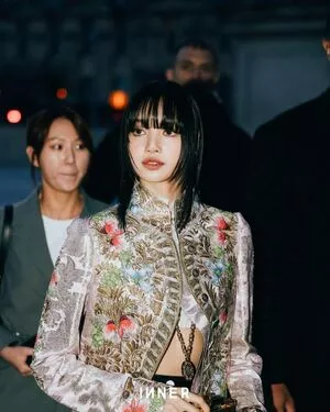 Lisa #a1rnfXuhrv