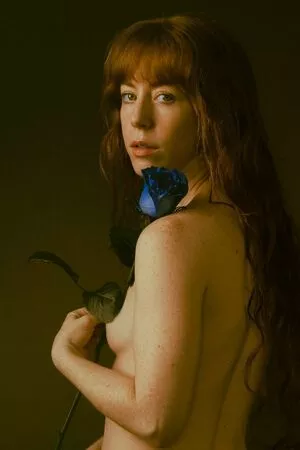 Liv Sage #TnDETJfBQA