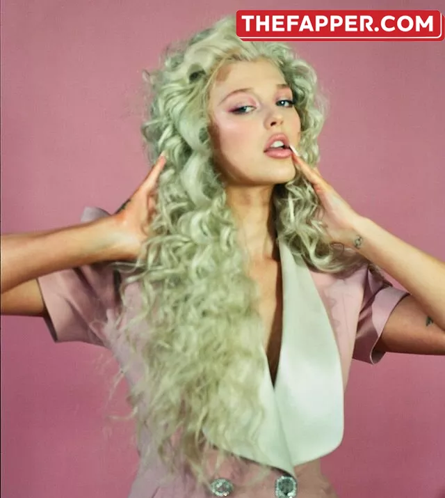 Loren Gray  Onlyfans Leaked Nude Image #27ZUBfCnGm