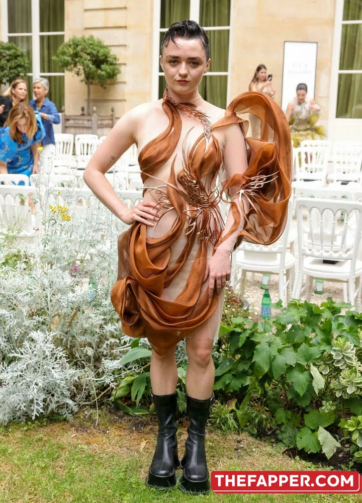 Maisie Williams  Onlyfans Leaked Nude Image #KiepnlnhT5