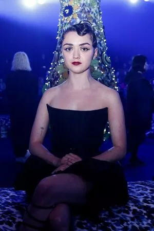Maisie Williams Onlyfans Leaked Nude Image #Vsx4uLg3YY