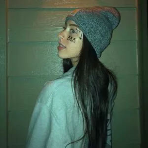 Makayla #VXmoqB7Fij