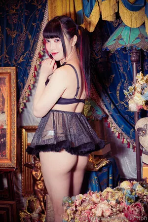 Maki Itoh #1NvPlS15Fu