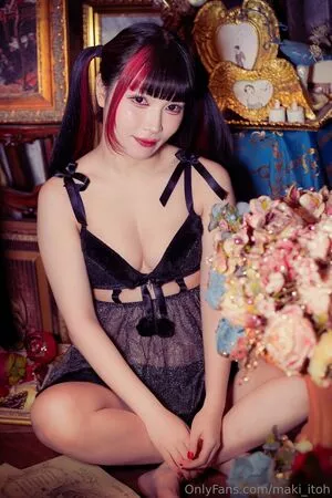 Maki Itoh #lZAJJkymz8