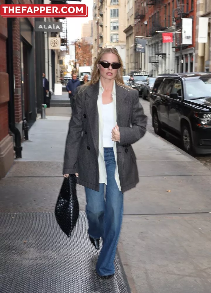 Margot Robbie  Onlyfans Leaked Nude Image #eOqNfiA6Gn