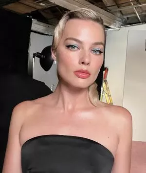 Margot Robbie #t1tmjtcH3c