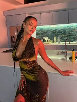 Maya Jama #xluIcfyTaB