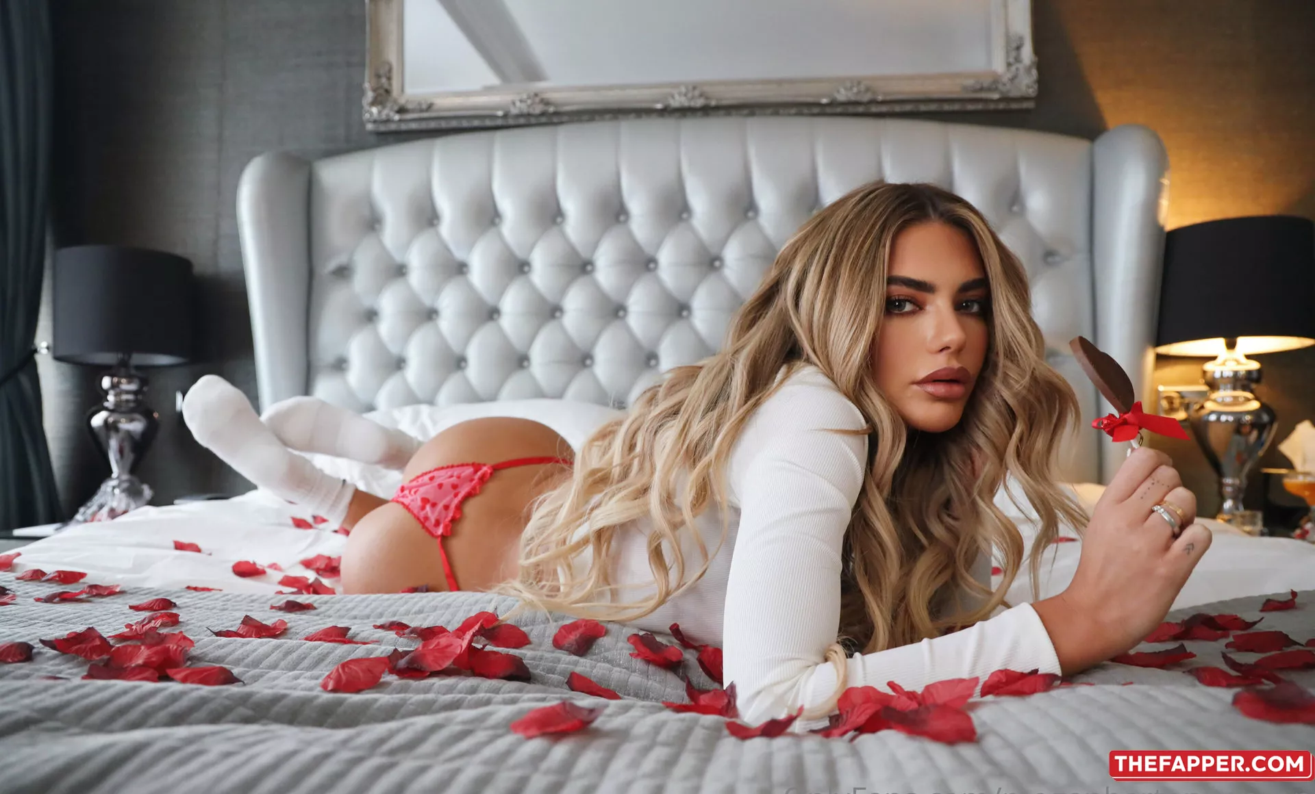 Megan Barton Hanson  Onlyfans Leaked Nude Image #KNHeLg4Ee3