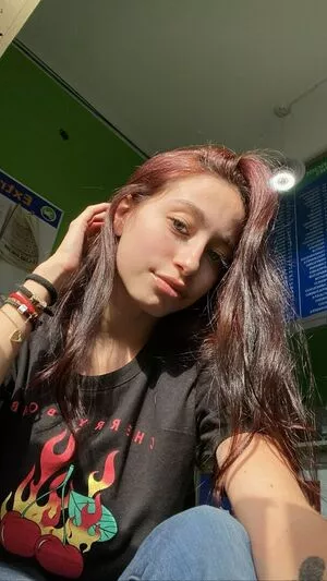 Milagros Seghi #YK8AsjKFuz