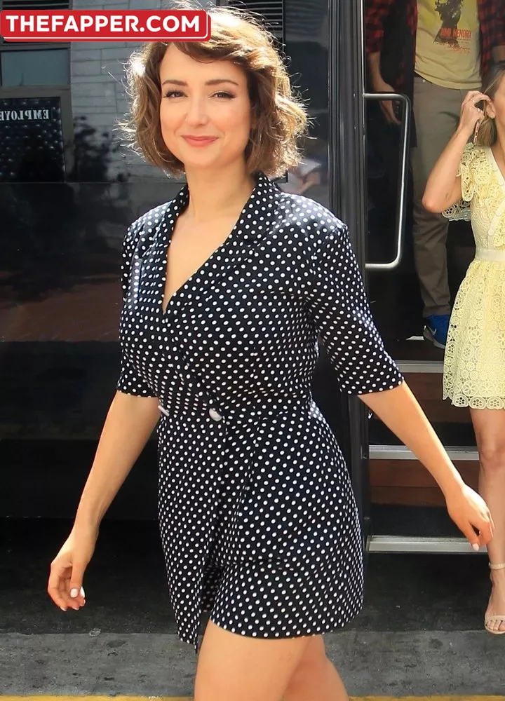 Milana Vayntrub  Onlyfans Leaked Nude Image #8fVvyD9e3F