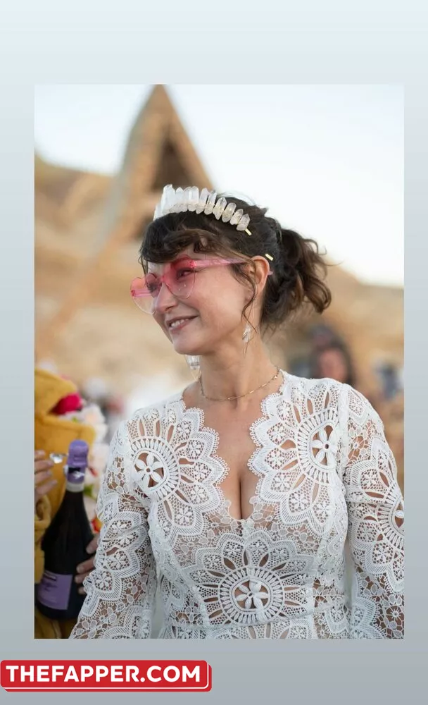 Milana Vayntrub  Onlyfans Leaked Nude Image #DtYTixx7dn