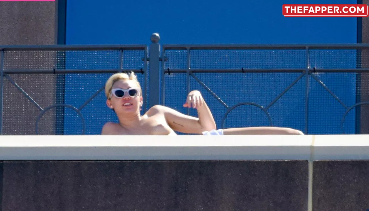 Miley Cyrus  Onlyfans Leaked Nude Image #053pWJn4rI