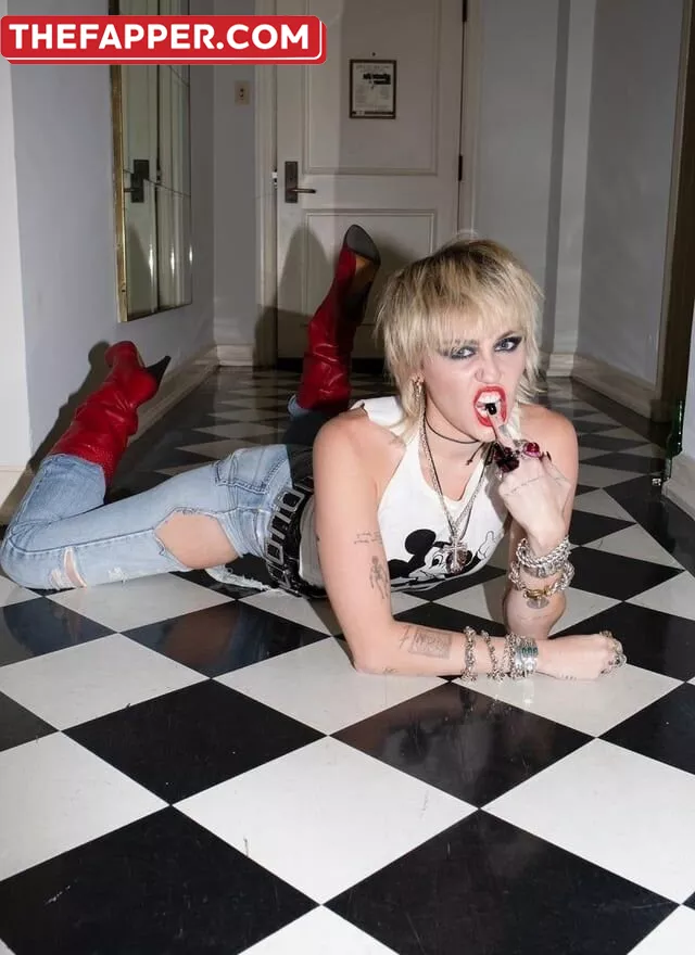 Miley Cyrus  Onlyfans Leaked Nude Image #0ci9bQaeXW