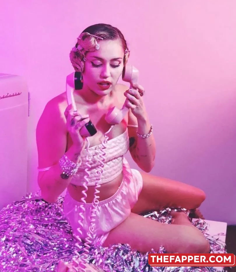 Miley Cyrus  Onlyfans Leaked Nude Image #58T9UtmZmN