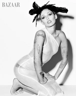 Miley Cyrus #6ZlDLLx7yp