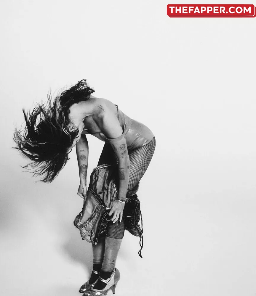 Miley Cyrus  Onlyfans Leaked Nude Image #6hxNzhIQRN