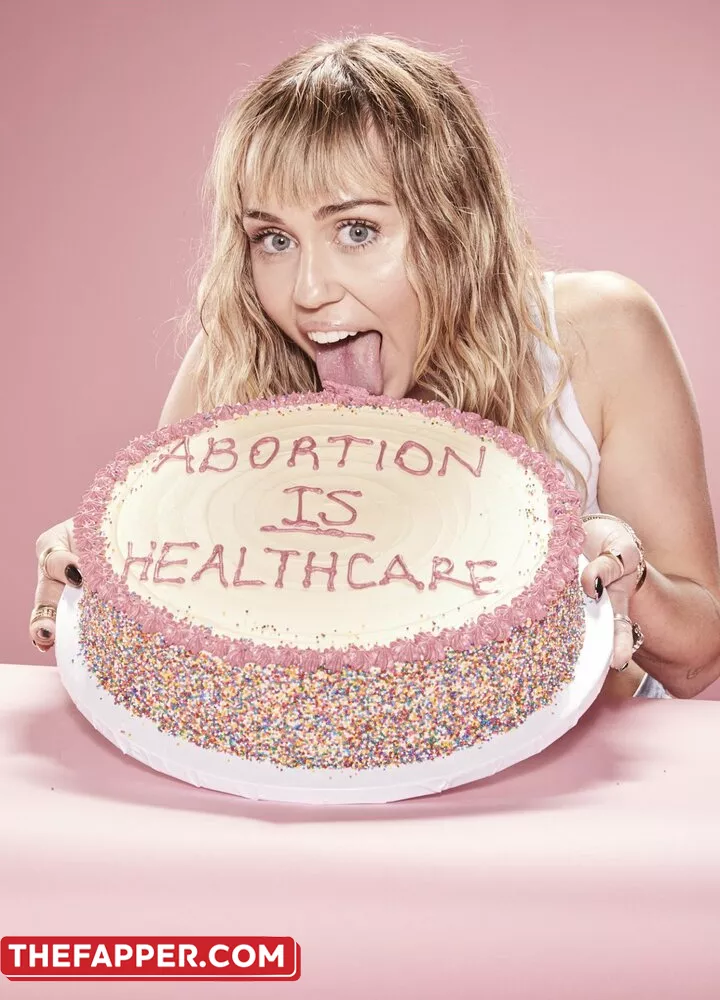 Miley Cyrus  Onlyfans Leaked Nude Image #8VBsqPGPbu
