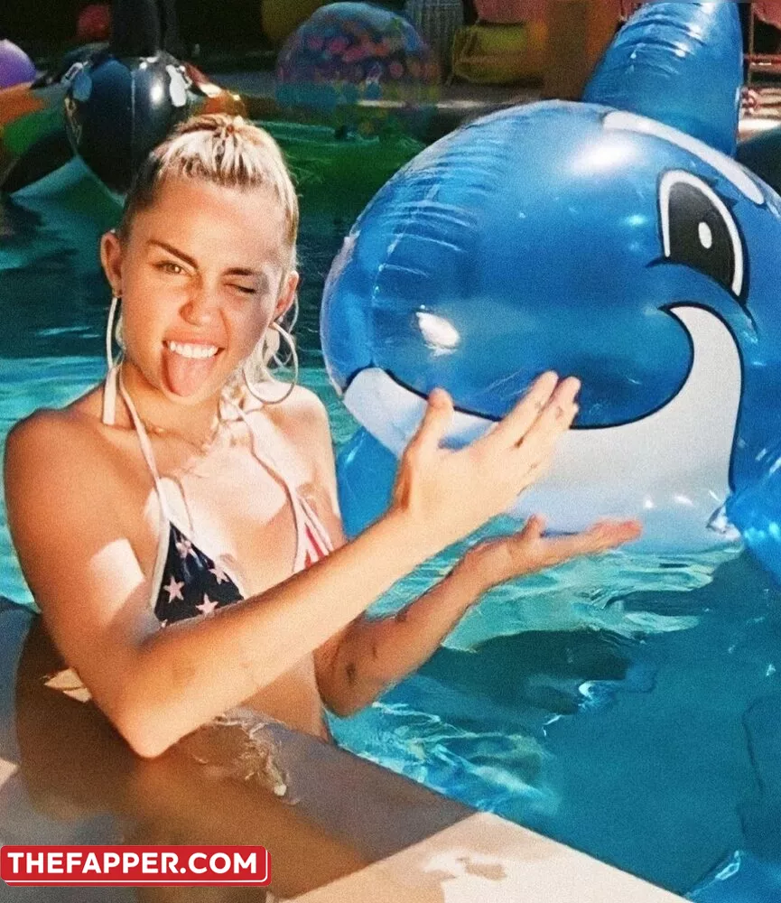 Miley Cyrus  Onlyfans Leaked Nude Image #8VqiP7msmv