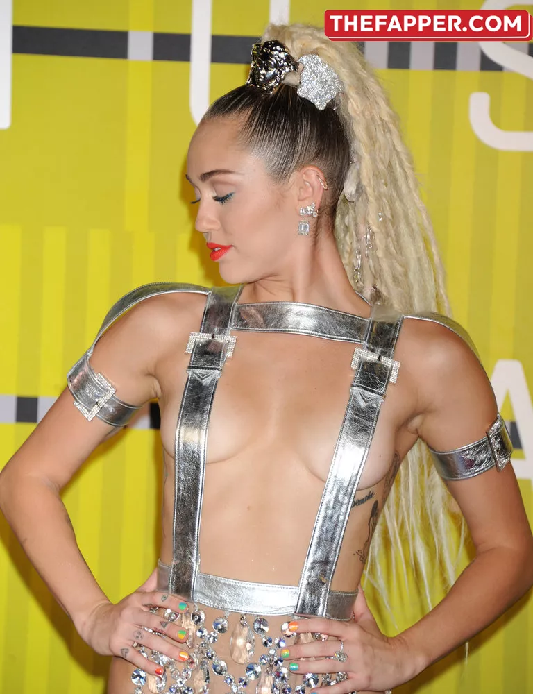 Miley Cyrus  Onlyfans Leaked Nude Image #9Nsl8jvcP2