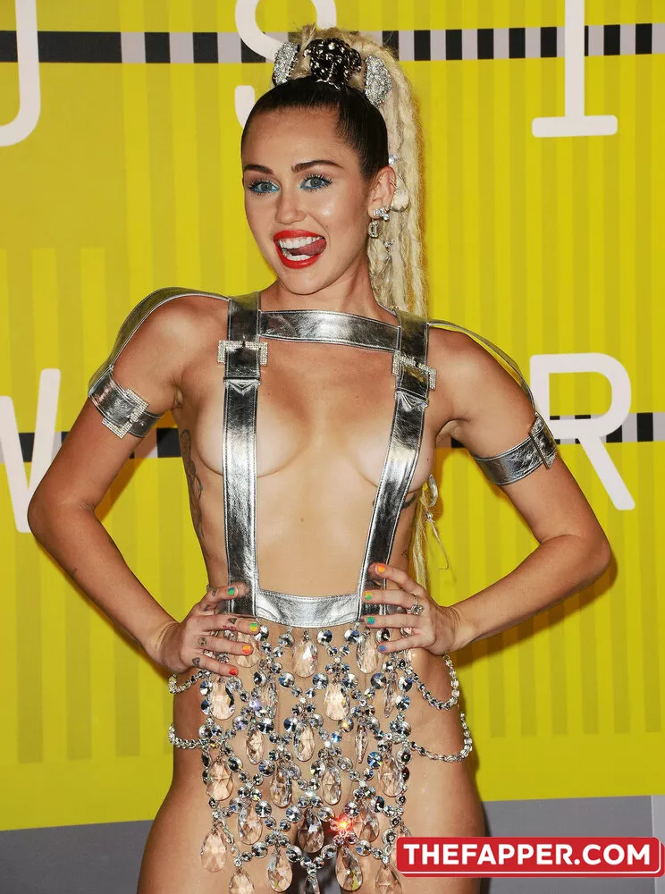 Miley Cyrus  Onlyfans Leaked Nude Image #CyeVCEt05l