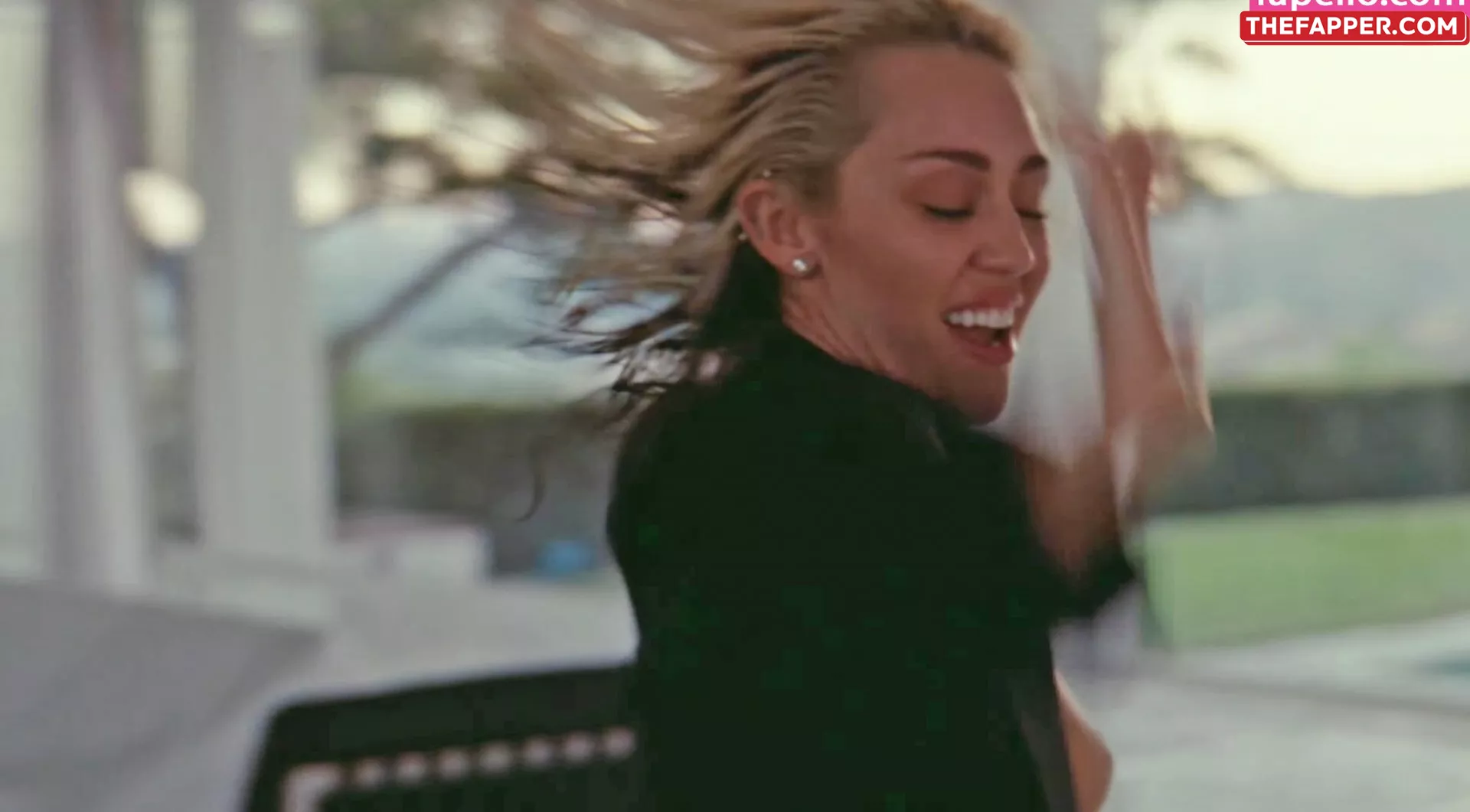 Miley Cyrus  Onlyfans Leaked Nude Image #D8oF74yG0O