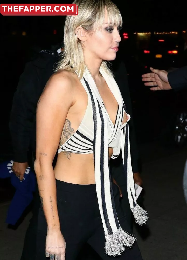 Miley Cyrus  Onlyfans Leaked Nude Image #DAmXOZpmVy