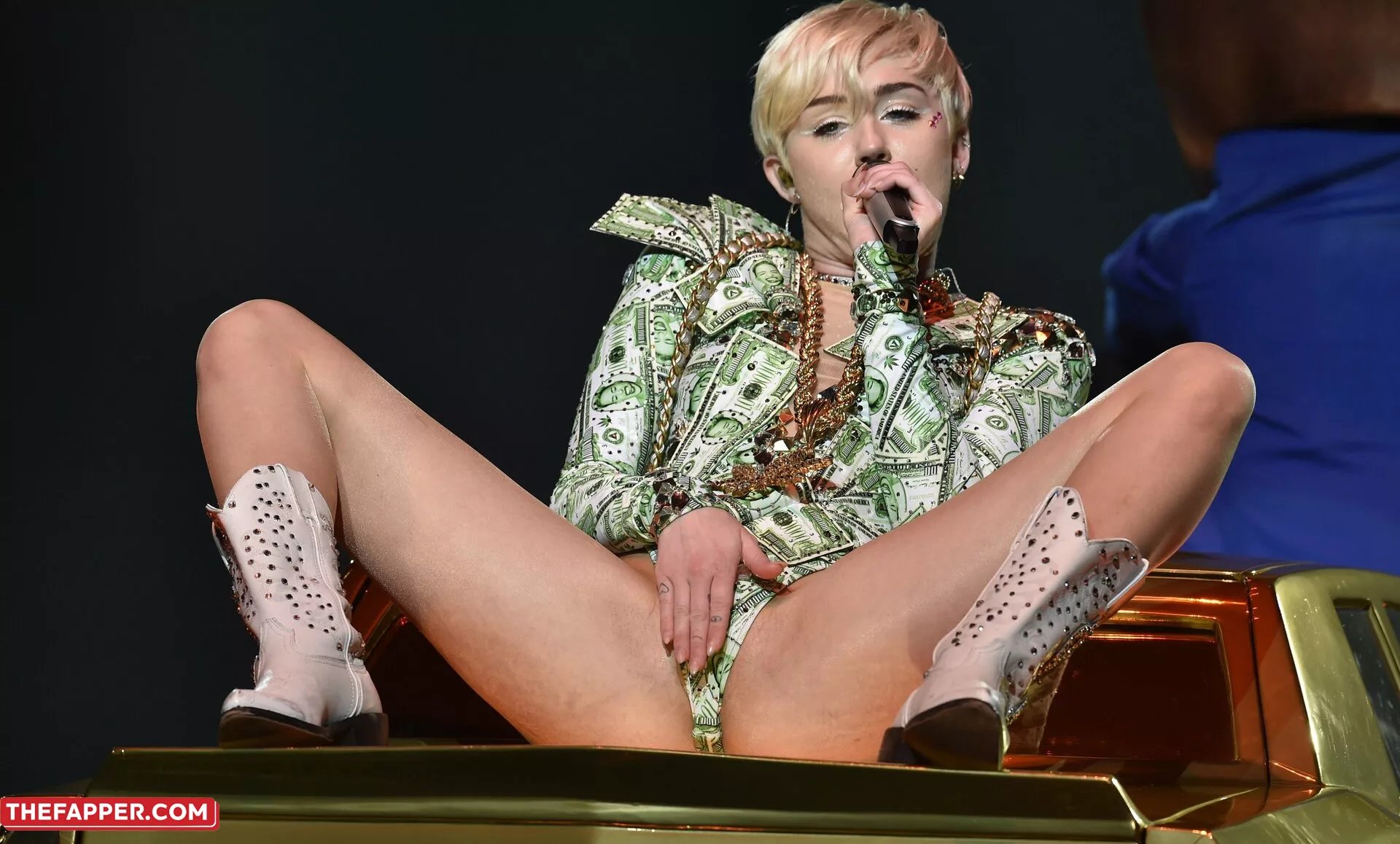Miley Cyrus  Onlyfans Leaked Nude Image #DSrLWoVfc7