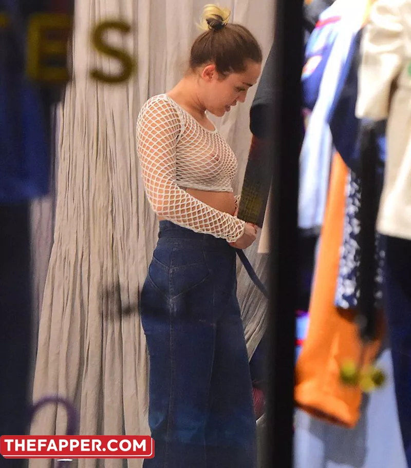 Miley Cyrus  Onlyfans Leaked Nude Image #EEuiLaHiLY