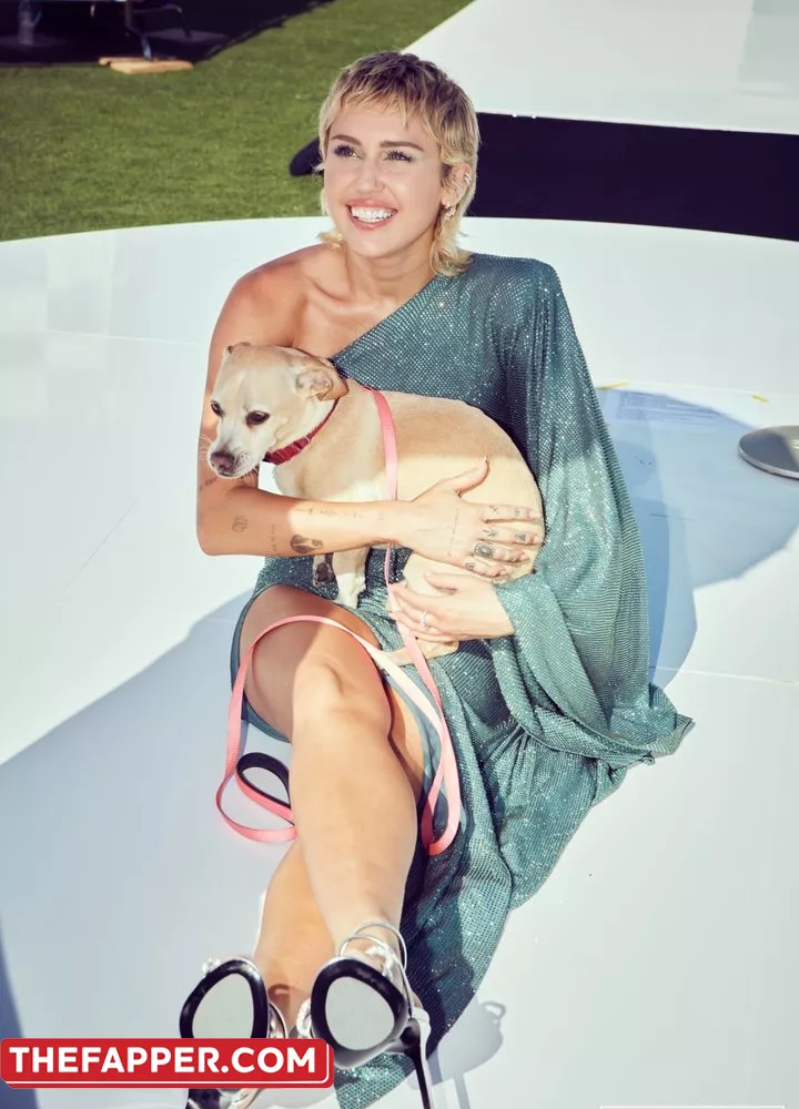 Miley Cyrus  Onlyfans Leaked Nude Image #EQZ2YC933K