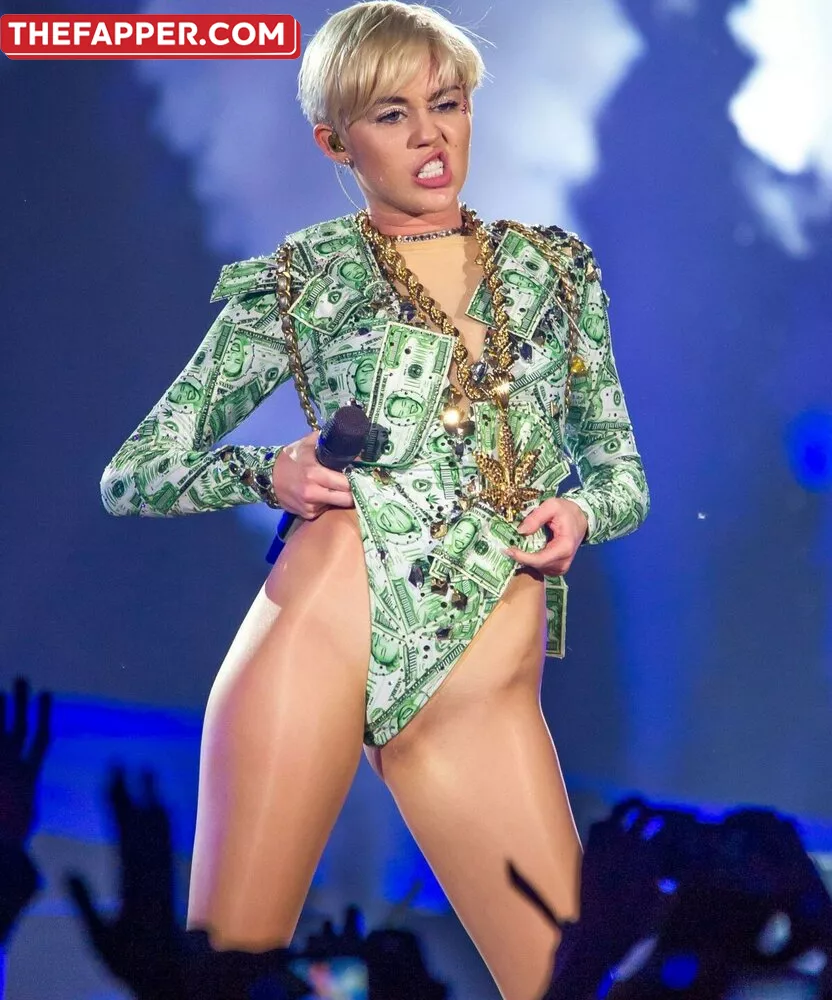 Miley Cyrus  Onlyfans Leaked Nude Image #FI5j67mArP