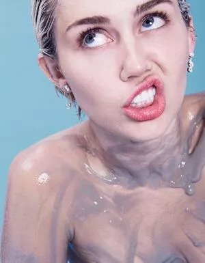 Miley Cyrus Onlyfans Leaked Nude Image #JoybBB4w4m