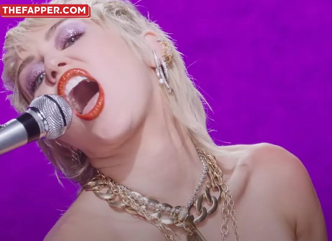 Miley Cyrus  Onlyfans Leaked Nude Image #KYnDF0746W