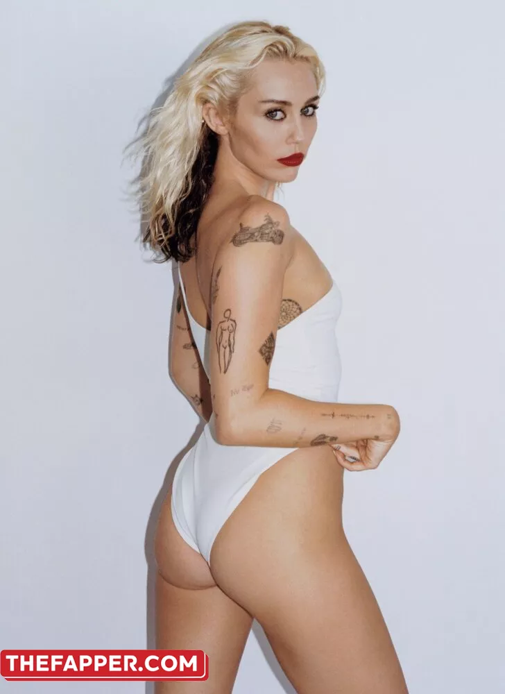 Miley Cyrus  Onlyfans Leaked Nude Image #LxDReNUGsP