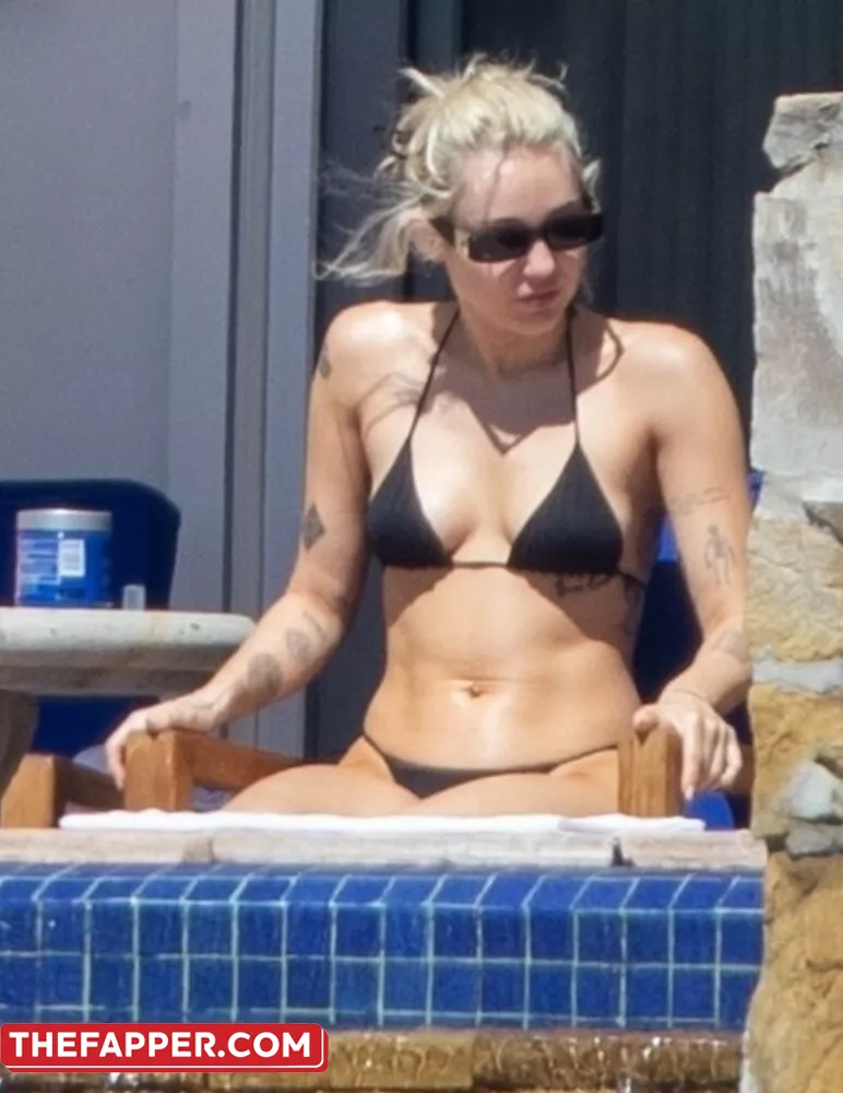 Miley Cyrus  Onlyfans Leaked Nude Image #NBEexEFBZR
