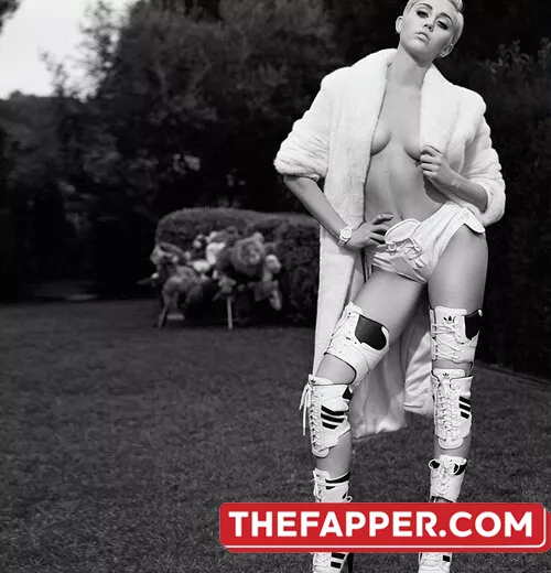 Miley Cyrus  Onlyfans Leaked Nude Image #OY1KUSIzjK