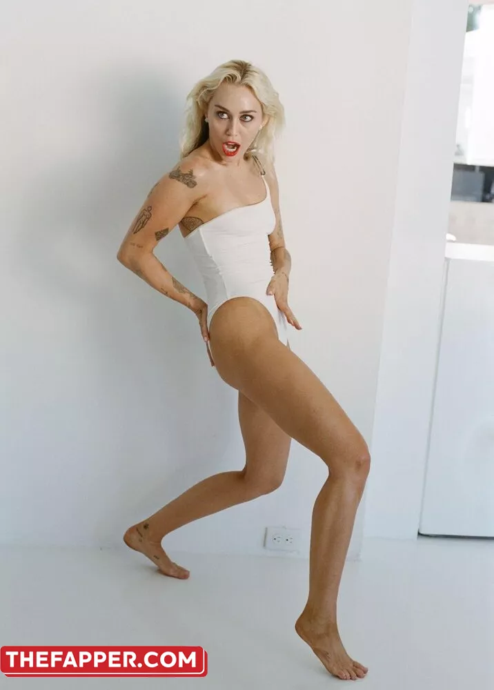 Miley Cyrus  Onlyfans Leaked Nude Image #OYdwxVm35N