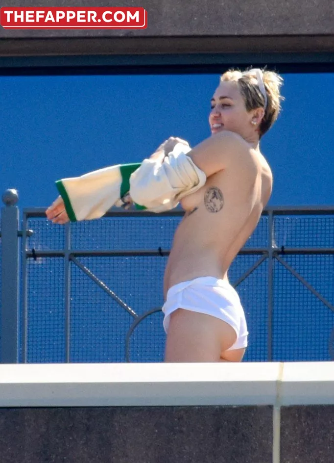 Miley Cyrus  Onlyfans Leaked Nude Image #WAI0AQAMkl