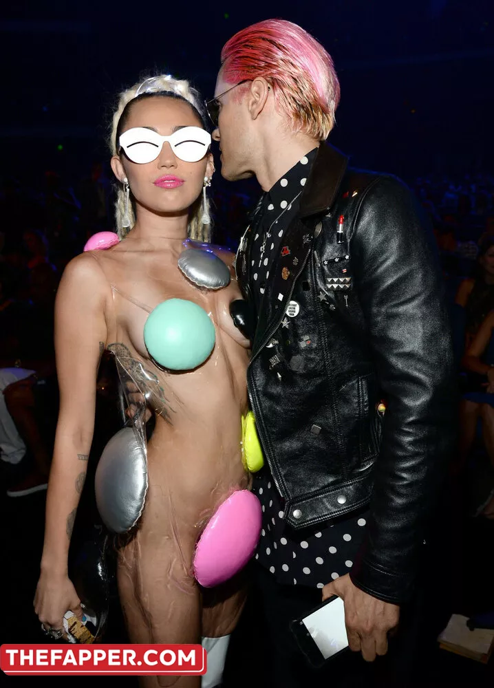 Miley Cyrus  Onlyfans Leaked Nude Image #WdZfjavEto
