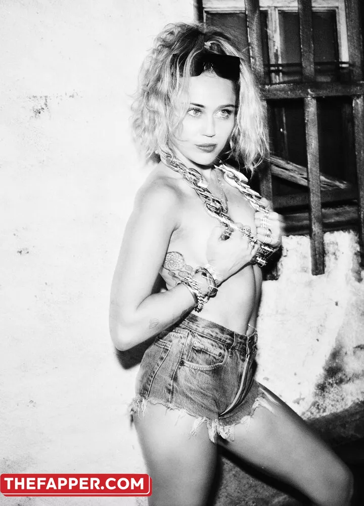 Miley Cyrus  Onlyfans Leaked Nude Image #Z1elfN2zVp