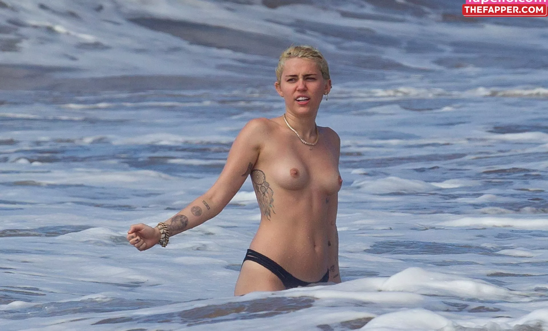 Miley Cyrus  Onlyfans Leaked Nude Image #ZdSkwB7eTR