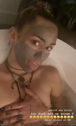 Miley Cyrus Onlyfans Leaked Nude Image #ZeutSBZtOw