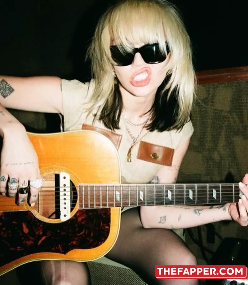 Miley Cyrus  Onlyfans Leaked Nude Image #a6f31XH2MF