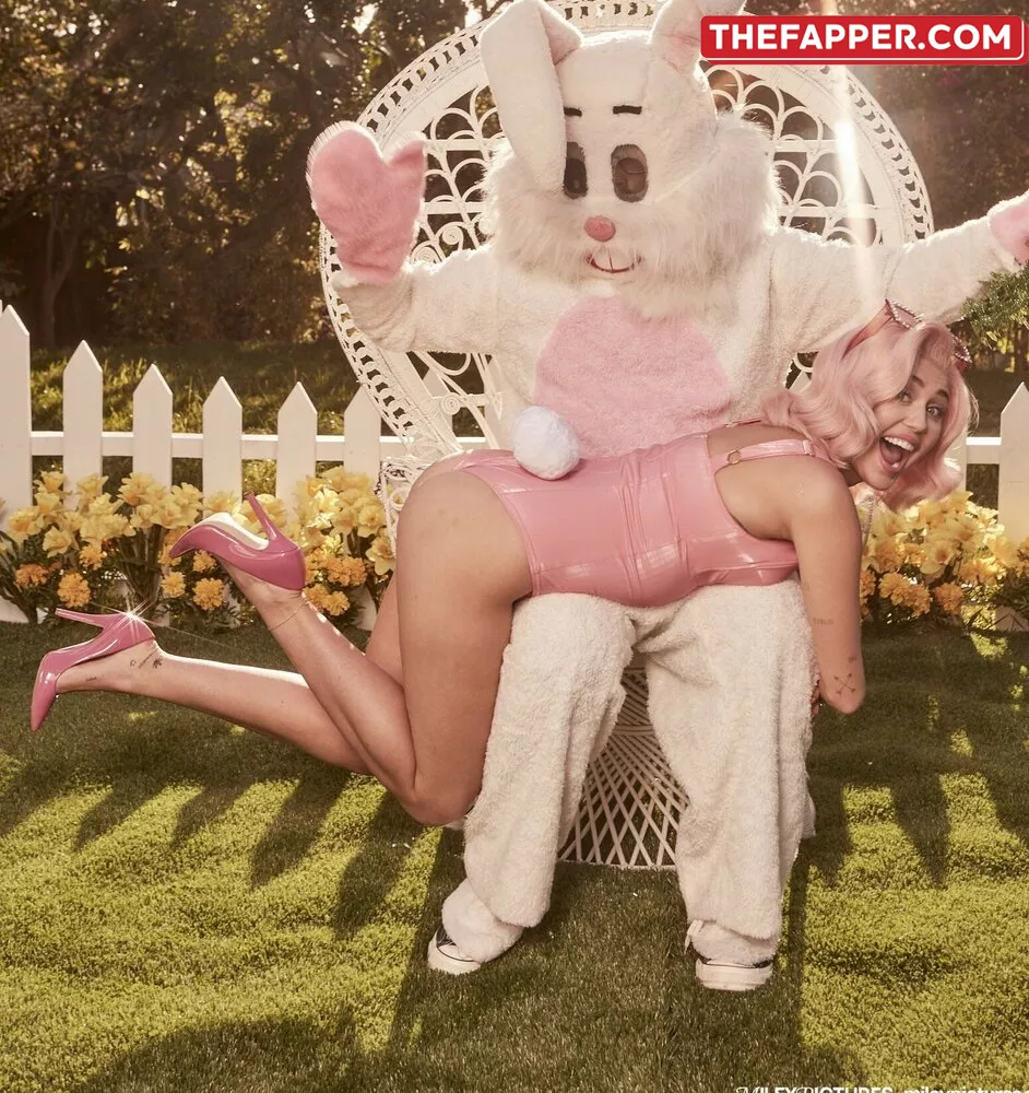 Miley Cyrus  Onlyfans Leaked Nude Image #cGyhzoYM69