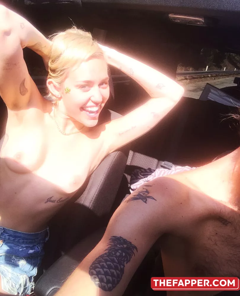 Miley Cyrus  Onlyfans Leaked Nude Image #d4rcROYqRt