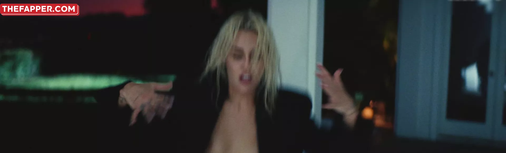 Miley Cyrus  Onlyfans Leaked Nude Image #dmc7OvRmsk
