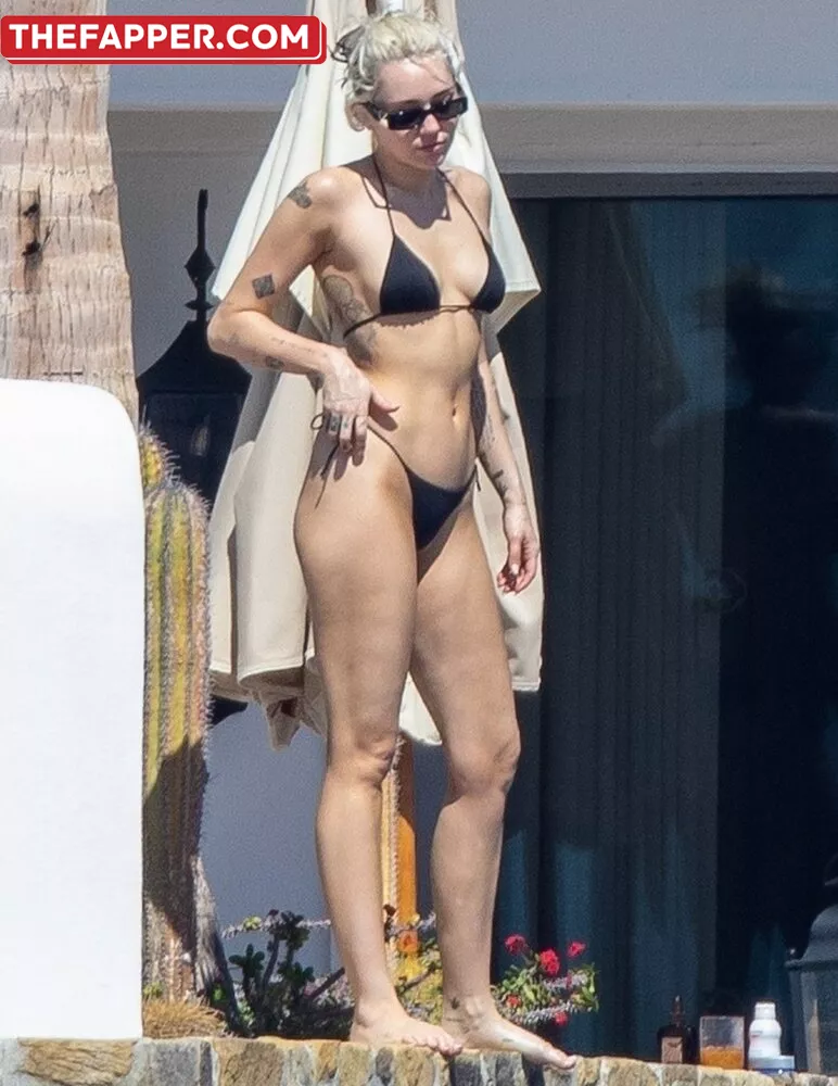 Miley Cyrus  Onlyfans Leaked Nude Image #em0BZZUSWs