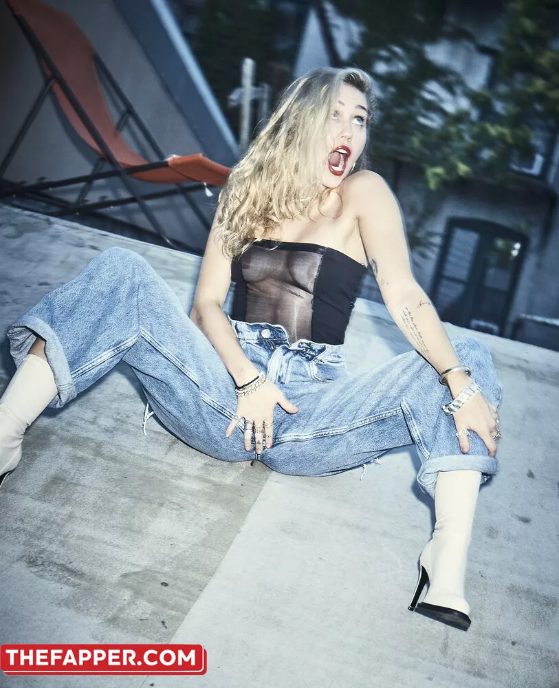 Miley Cyrus  Onlyfans Leaked Nude Image #f9JfCp0gqM