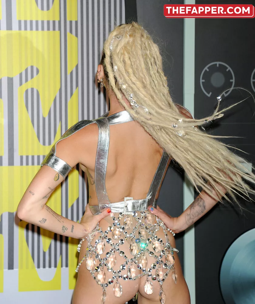 Miley Cyrus  Onlyfans Leaked Nude Image #fDLdLtTYl5