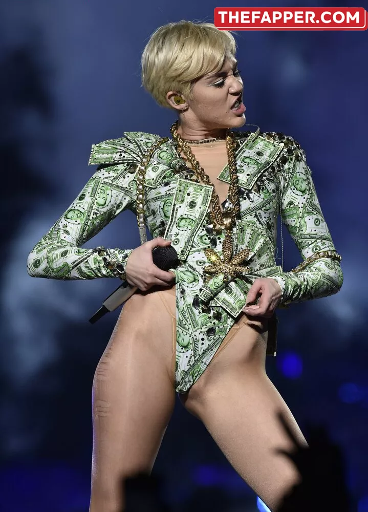 Miley Cyrus  Onlyfans Leaked Nude Image #faZrGwdRJT